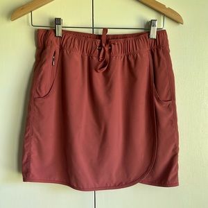 Patagonia Women's Fleetwith Skort in Rosehip